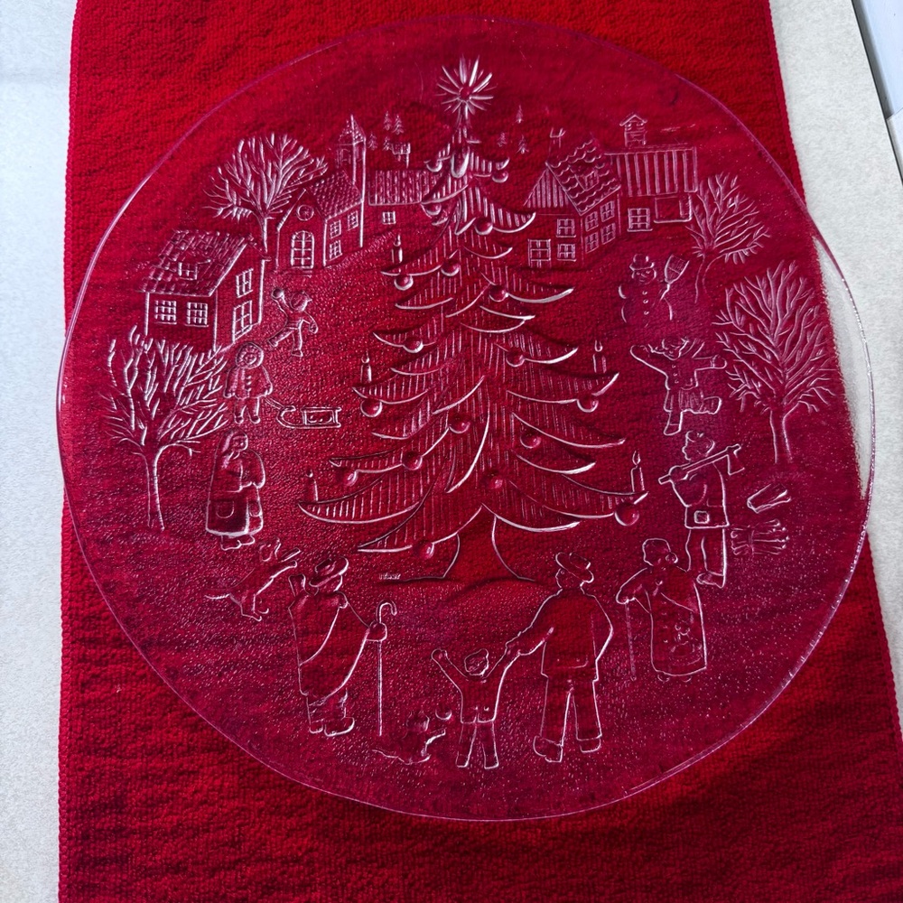 Made in Italy Glass Christmas village scene plat de Noel platter